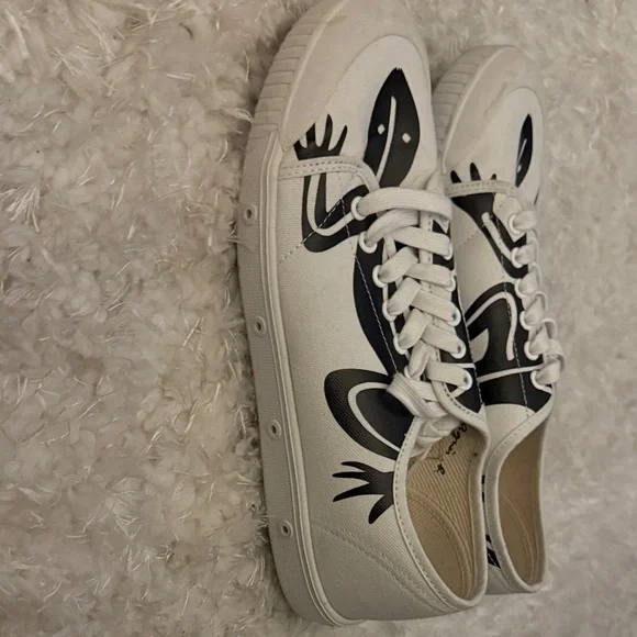 Agnes B. Spring Court White and Black Sneakers - toestory.in display picture 3
